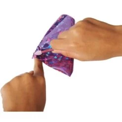 Cool Maker Glam Kynsisetti Folio 2.0 11 Cool Maker Glam Kynsisetti Folio 2.0 -Muovi Ja Lelu US Cool Maker Glam kynsisetti folio 2.0 2