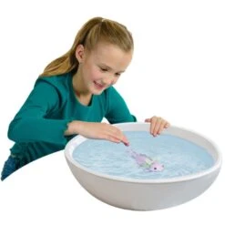 Fingerlings Aksolotli Auggie -Muovi Ja Lelu US Fingerlings aksolotli Auggie 1