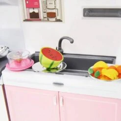 Keittiö Kalusteet Muotinukelle 6 Keittiö Kalusteet Muotinukelle -Muovi Ja Lelu US Keittio kalusteet muotinukelle lisakuva