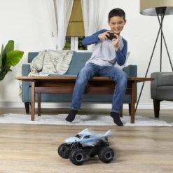 Monster Jam R/C Megalodon 1:24 -Muovi Ja Lelu US Monster Jam RC Megalodon 1 24