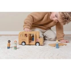 Koulubussi Little Dutch + 5 Hahmoa 8 Koulubussi Little Dutch + 5 Hahmoa -Muovi Ja Lelu US Nimeton malli 34 2