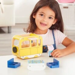 Pipsa Possu Matkailuauto Ja Hahmo Puulelu 7 Pipsa Possu Matkailuauto Ja Hahmo Puulelu -Muovi Ja Lelu US Pipsa Possu matkailuauto ja hahmo puinen 4