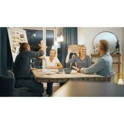 Rikospaikka – Madonnan Diadeemi 7 Rikospaikka – Madonnan Diadeemi -Muovi Ja Lelu US Plasto kahviastiasto neljalle 18 osaa 8