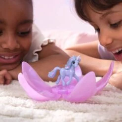 Unicorn Academy Baby Unicorn Yllätyspakkaus -Muovi Ja Lelu US Unicorn Academy Baby Unicorn yllatyspakkaus 1