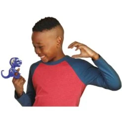 Untamed Roaring Dinos Slash Dinosaurus -Muovi Ja Lelu US Untamed Roaring Dinos Slash dinosaurus 1